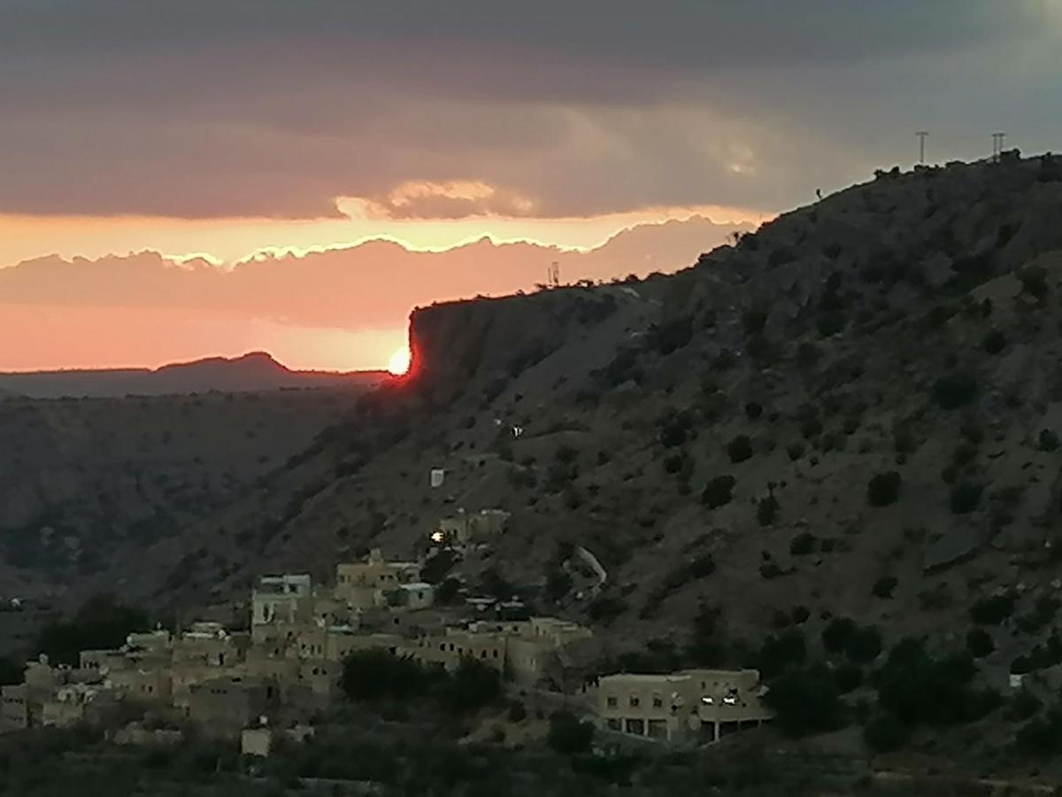 Bayt Alhagar Residance بيت الحجر للضيافة الجبل الأخضر Villa Hayl Yaman Exterior photo